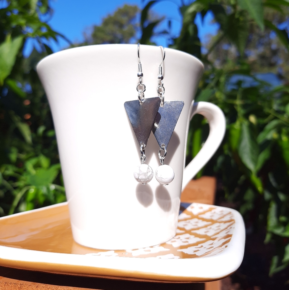 Metal Triangle Howelite Stone Dangle Earrings